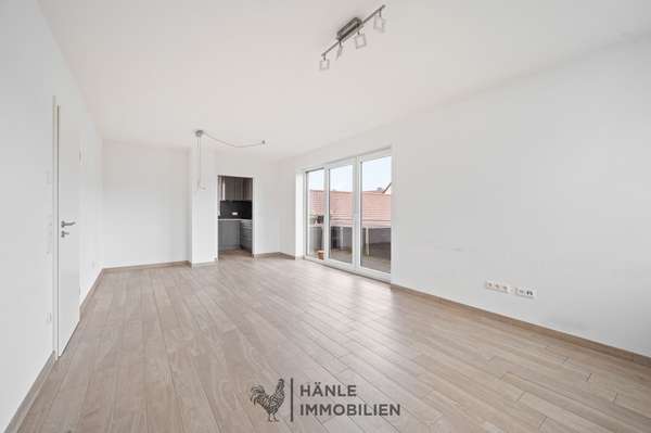 Essbereich mit Blick zur Küche