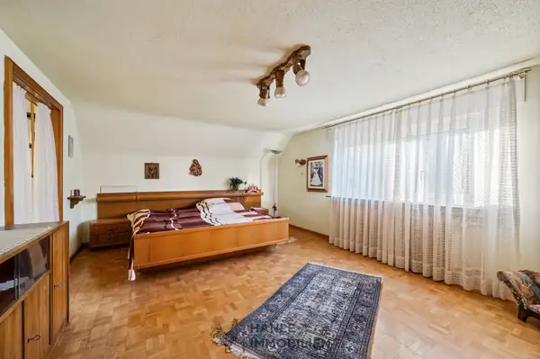 Schlafzimmer DG