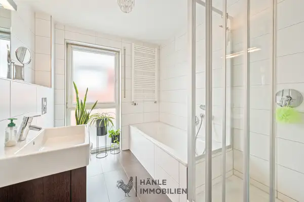 helles Badezimmer