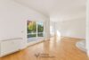 Wohnen am Feldrand - Wohnung in Leingarten zu verkaufen! - Wohn- Essbereich mit Zugang zum Balkon