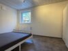 Teilmöblierte helle Wohnung in ruhiger Lage von Weinsberg zu vermieten! - großzügiges Schlafzimmer