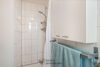 Ein Zuhause mit Geschichte - Altbau Maisonette - Wohnung am Pfühlpark zu verkaufen! - Badezimmer OG